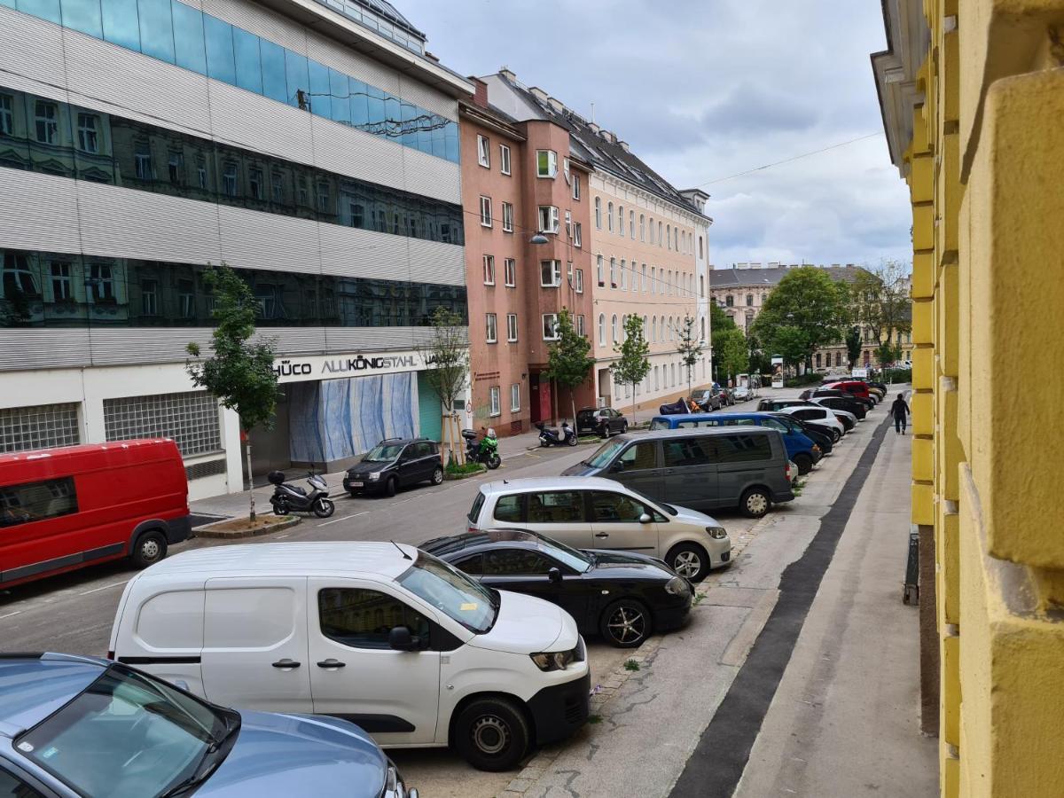 Lapi Apartment 1150 Вена Экстерьер фото